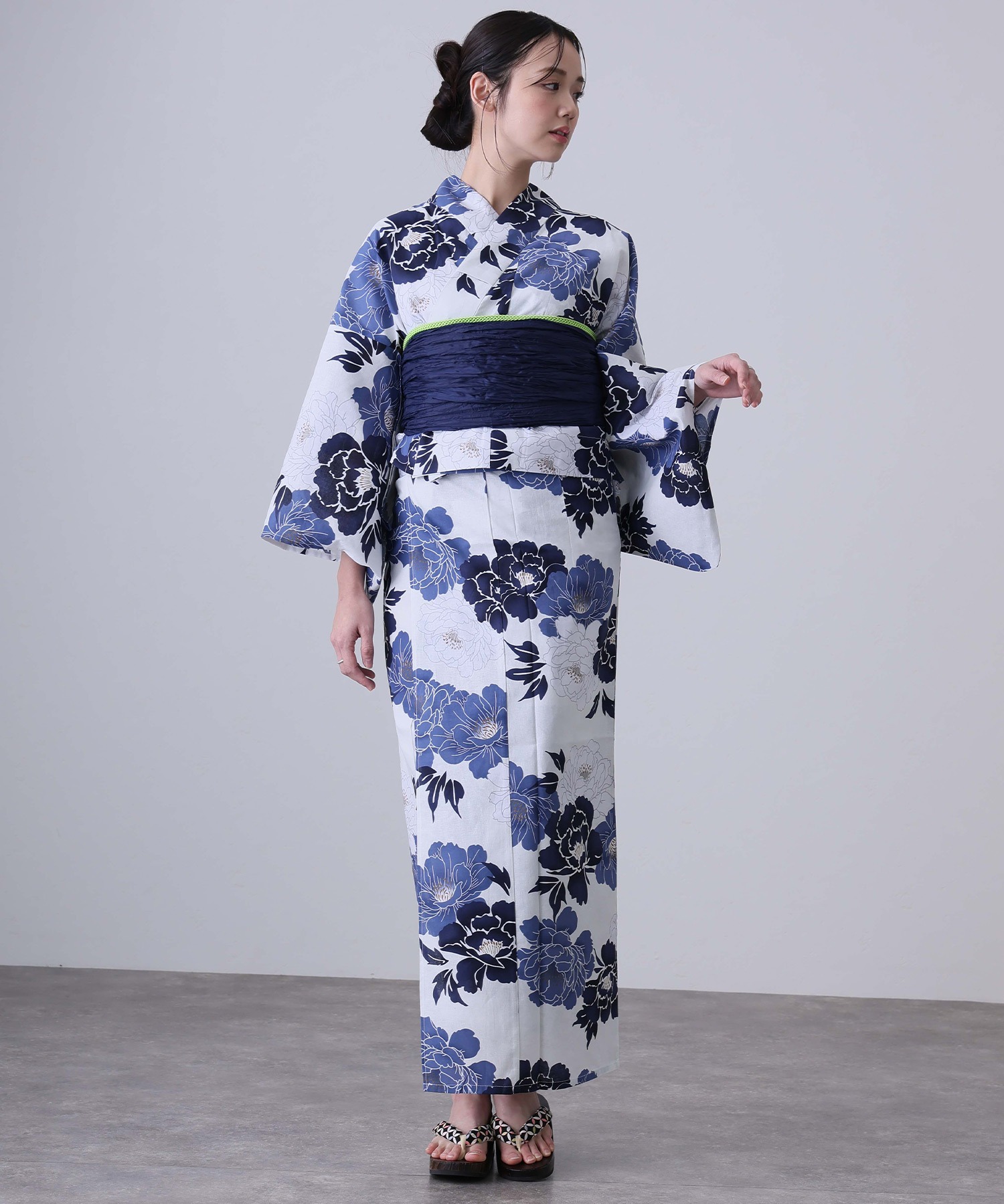 Traditioneller Yukata Kimono a – Summer Clothing Girls Bewertung und Preis